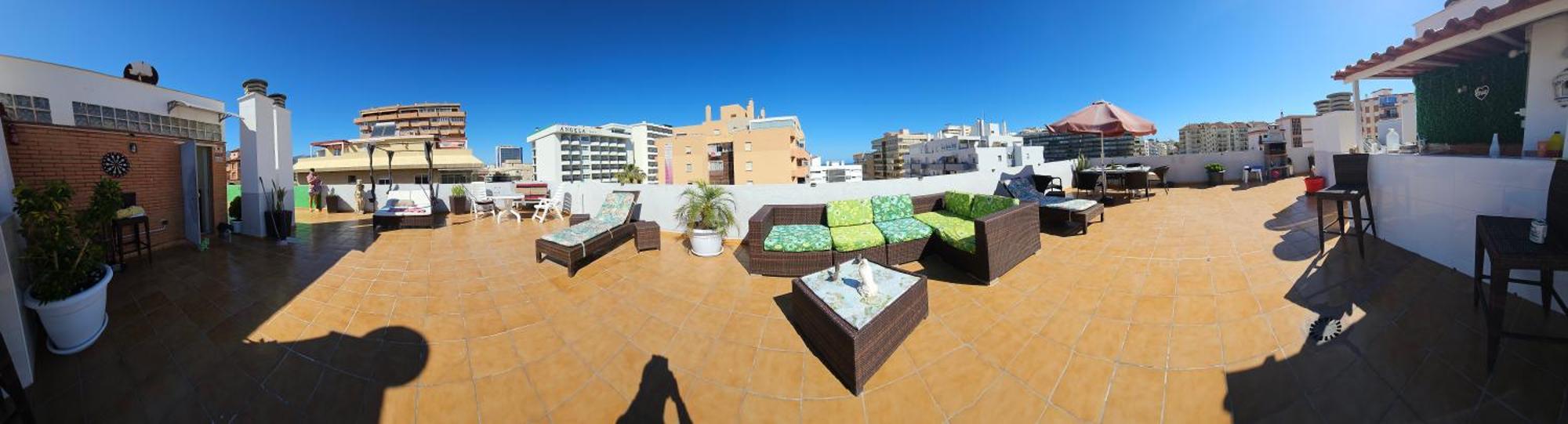 Huoneisto Sunny Atico Boliches Fuengirola